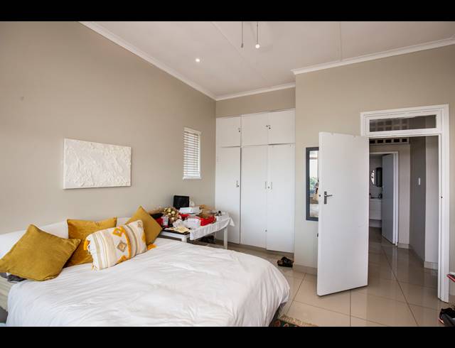 2 BEDROOM APARTMENT RENTED IN MORNINGSIDE